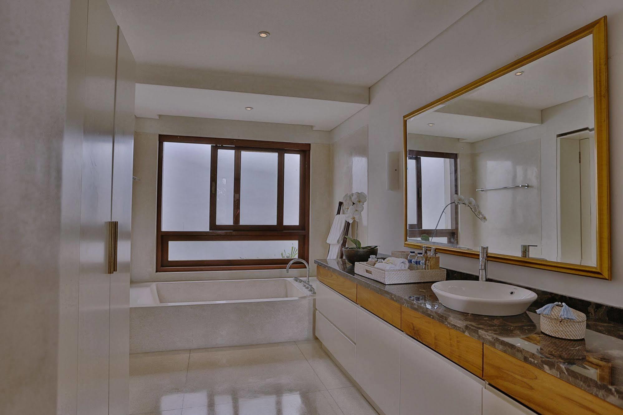 Villa Nikara Kuta Lombok Zewnętrze zdjęcie